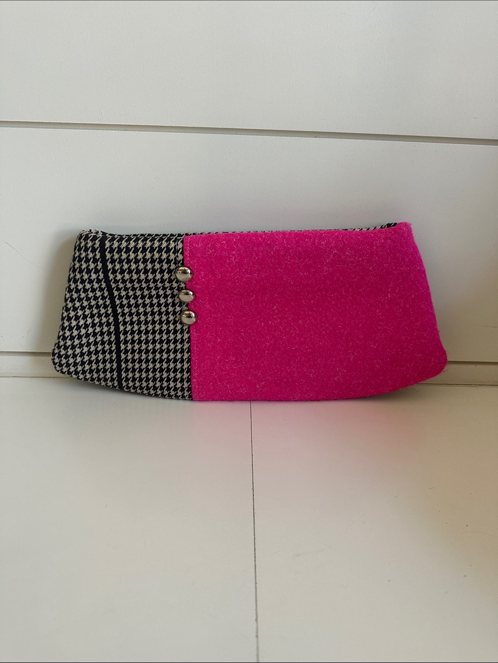 Love Mert Houndstooth & Bright Pink Button-Accent Clutch